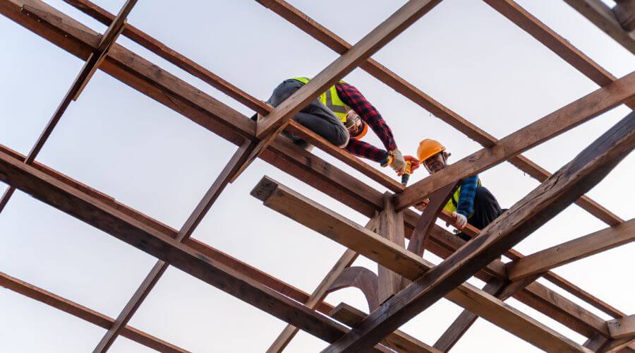 Professional gutter cleaning services in Bay Village, OH